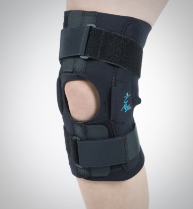 Orth&egrave;se de genou souple avec articulations m&eacute;talliques
