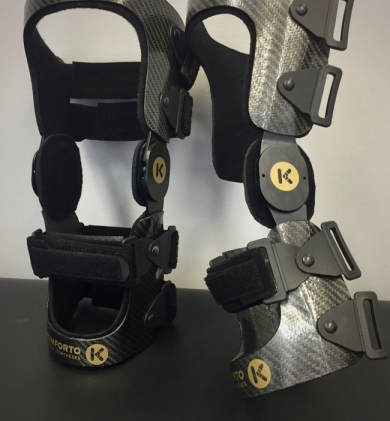 Orth&egrave;se de genou moul&eacute;e de d&eacute;charge condylienne, mince et l&eacute;g&egrave;re